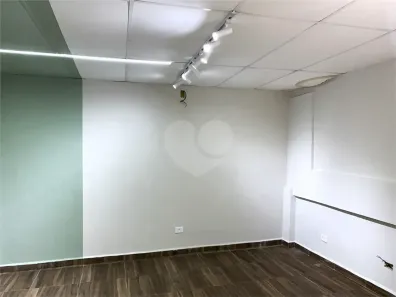 com 6 Quartos para alugar, 250m² no Jardim Colombo, São Paulo