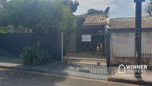 Casa com 3 Quartos à venda, 266m² no Conjunto Residencial Branca Vieira, Maringá