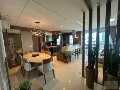 Apartamento com 3 Quartos à venda, 143m² no Estreito, Florianópolis