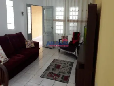 Casa com 3 Quartos à venda, 151m² no Vila Aprazível, Jacareí