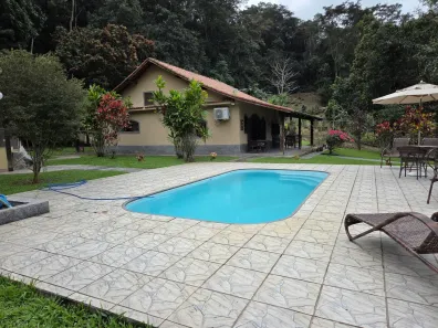 Fazenda/Sítio com 4 Quartos à venda, 3680m² no Parada Ideal, Guapimirim