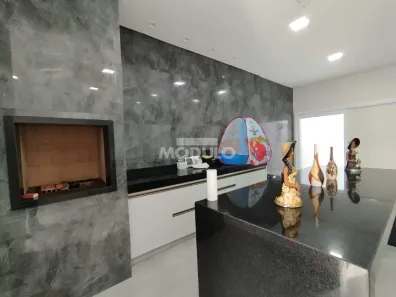 Casa com 3 Quartos à venda, 140m² no Jardim Inconfidência, Uberlândia