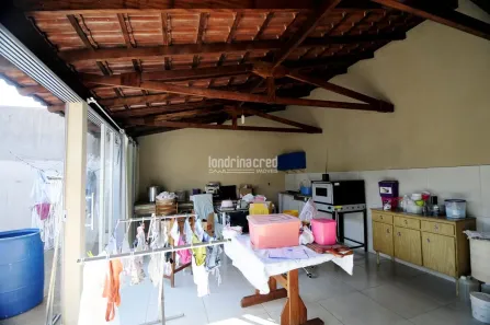 Casa com 2 Quartos à venda, 130m² no Antares, Londrina