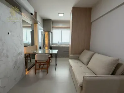 Apartamento com 2 Quartos para alugar, 48m² no Zona 03, Maringá