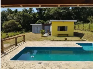 Fazenda/Sítio com 4 Quartos à venda, 10m² no Centro, Ibiúna