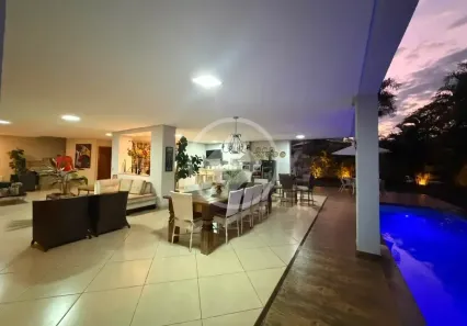 Casa de Condomínio com 4 Quartos à venda, 272m² no Setor Jaó, Goiânia