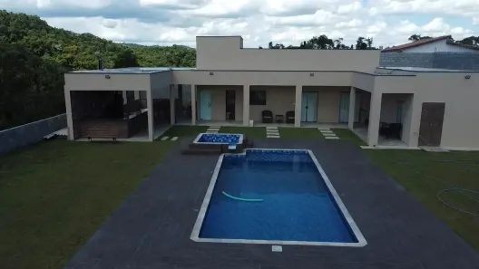 Casa de Condomínio com 3 Quartos à venda, 121m² no Centro, Igaratá