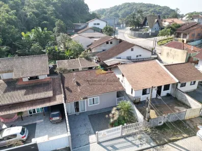 Casa com 3 Quartos à venda, 120m² no Profipo, Joinville