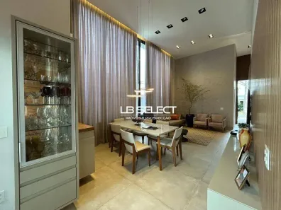 Casa de Condomínio com 3 Quartos à venda, 208m² no Aclimação, Uberlândia