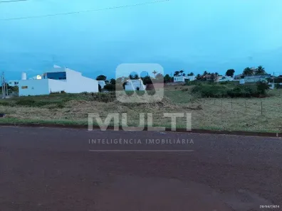Lote/Terreno com 1 Quarto para alugar, 100m² no Morada da Colina, Uberlândia