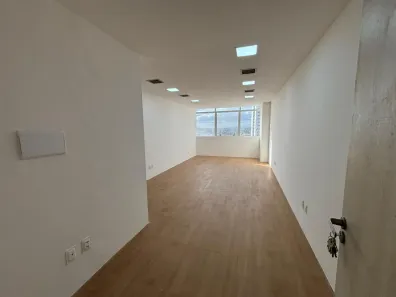 Sala Comercial para alugar, 32m² no Maurício de Nassau, Caruaru