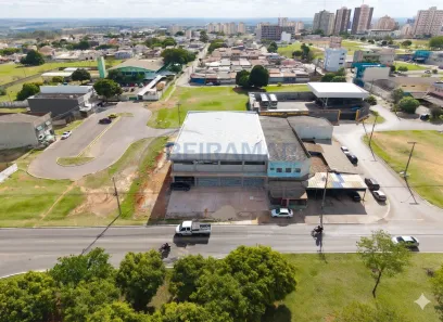 Galpão/Depósito/Armazém para alugar, 855m² no Samambaia Sul, Brasília