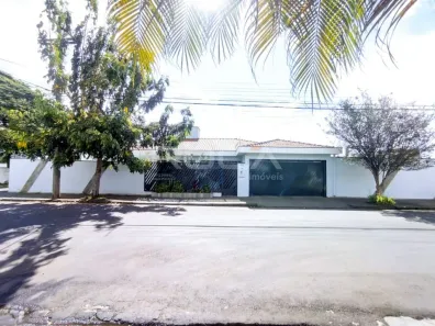 Casa com 3 Quartos à venda, 330m² no Jardim São João Batista, São Carlos
