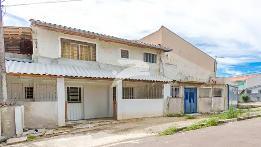 Casa com 1 Quarto para alugar, 30m² no Capão Raso, Curitiba