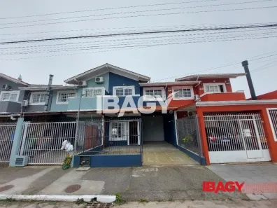 Casa com 2 Quartos para alugar, 89m² no Canasvieiras, Florianópolis