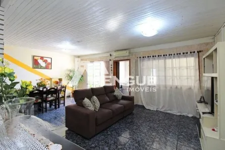 Casa com 3 Quartos para alugar, 203m² no Sarandi, Porto Alegre