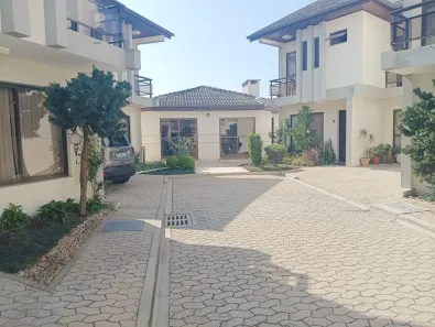 Casa de Condomínio com 3 Quartos à venda, 120m² no Tarumã, Curitiba