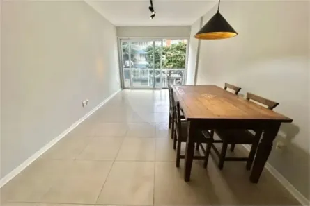 Apartamento com 2 Quartos à venda, 76m² no Floresta, Porto Alegre