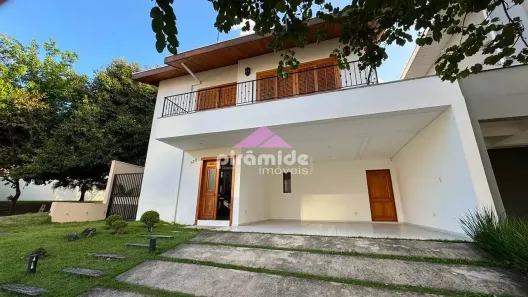 Casa com 3 Quartos para alugar, 250m² no Loteamento Villa Branca, Jacareí