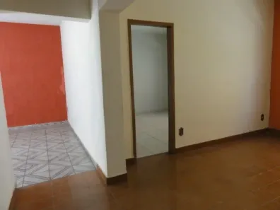 Casa com 2 Quartos para alugar, 70m² no Céu Azul, Belo Horizonte