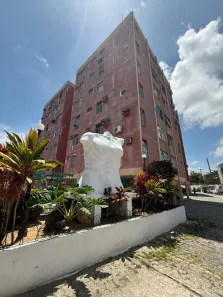 Apartamento com 3 Quartos para alugar, 78m² no Várzea, Recife