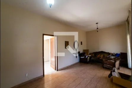 Casa com 8 Quartos à venda, 883m² no Santa Tereza, Belo Horizonte