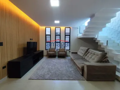 Casa de Condomínio com 3 Quartos à venda, 212m² no Jardim Jacinto, Jacareí