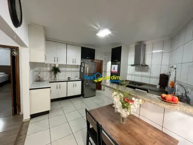 Imóvel Comercial com 3 Quartos à venda, 216m² no Vila Lucinda, Santo André