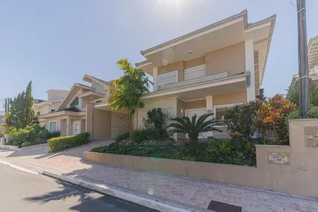Casa de Condomínio com 4 Quartos à venda, 270m² no Boa Vista, Joinville