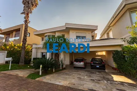 Casa de Condomínio com 4 Quartos à venda, 435m² no Alphaville, Santana de Parnaíba