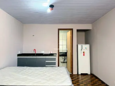 Kitnet com 1 Quarto para alugar, 35m² no Bairro Alto, Curitiba