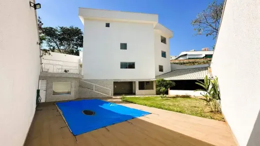 Casa com 3 Quartos à venda, 550m² no Estoril, Belo Horizonte