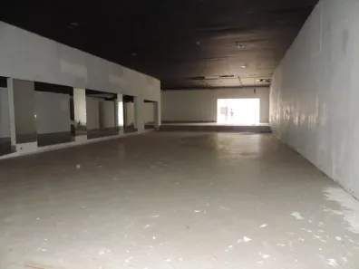 Prédio Comercial para alugar, 750m² no Candelária, Natal