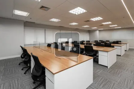 Sala Comercial à venda, 330m² no Cidade Monções, São Paulo