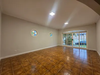 Casa de Condomínio com 4 Quartos para alugar, 240m² no Urbanova, São José dos Campos