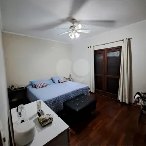 Sobrado com 4 Quartos à venda, 176m² no Vila José Bonifácio, Araraquara