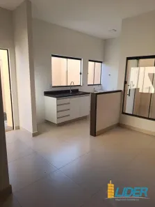 Casa com 2 Quartos para alugar, 50m² no Shopping Park, Uberlândia