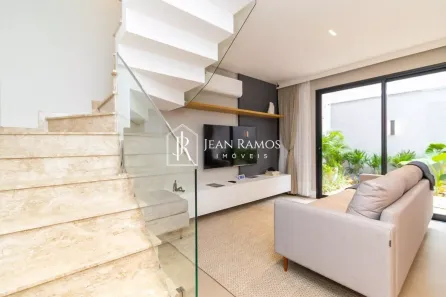 Sobrado com 3 Quartos à venda, 175m² no Xaxim, Curitiba