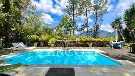 Casa com 6 Quartos à venda, 500m² no Corrêas, Petrópolis