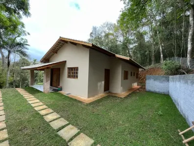 Fazenda/Sítio com 3 Quartos à venda, 120m² no Curral, Ibiúna