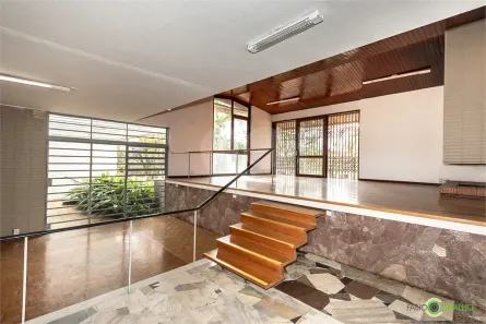 Casa com 4 Quartos à venda, 600m² no Menino Deus, Porto Alegre