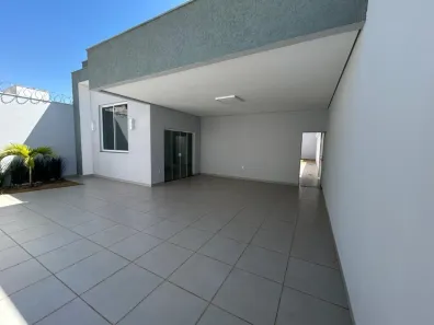 Casa com 3 Quartos à venda, 116m² no Novo Mundo, Uberlândia