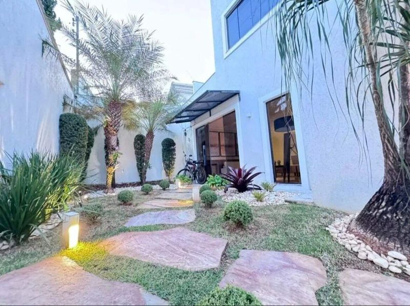 Casa com 4 quartos — Castelo, Belo Horizonte