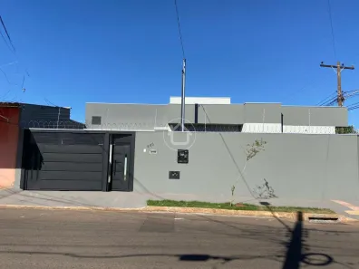 Casa com 3 Quartos à venda, 75m² no Jardim Tijuca, Campo Grande