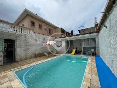 Casa com 3 Quartos à venda, 140m² no Parque Bitaru, São Vicente