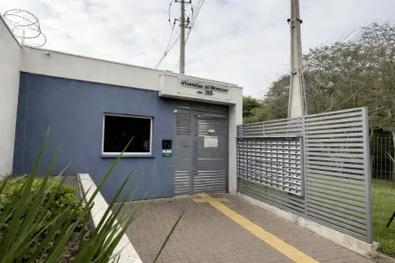 Apartamento com 2 Quartos para alugar, 40m² no Olaria, Canoas