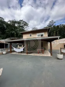 Casa de Condomínio com 4 Quartos à venda, 195m² no Centro, Embu das Artes