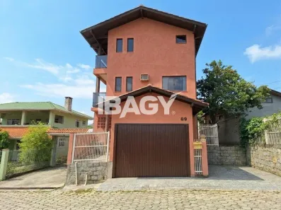 Casa com 3 Quartos para alugar, 12m² no Lagoa da Conceição, Florianópolis