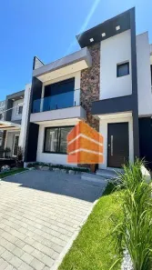 Casa de Condomínio com 3 Quartos à venda, 115m² no Jansen, Gravataí