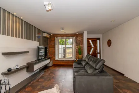Casa com 3 Quartos à venda, 200m² no Parque da Matriz, Cachoeirinha